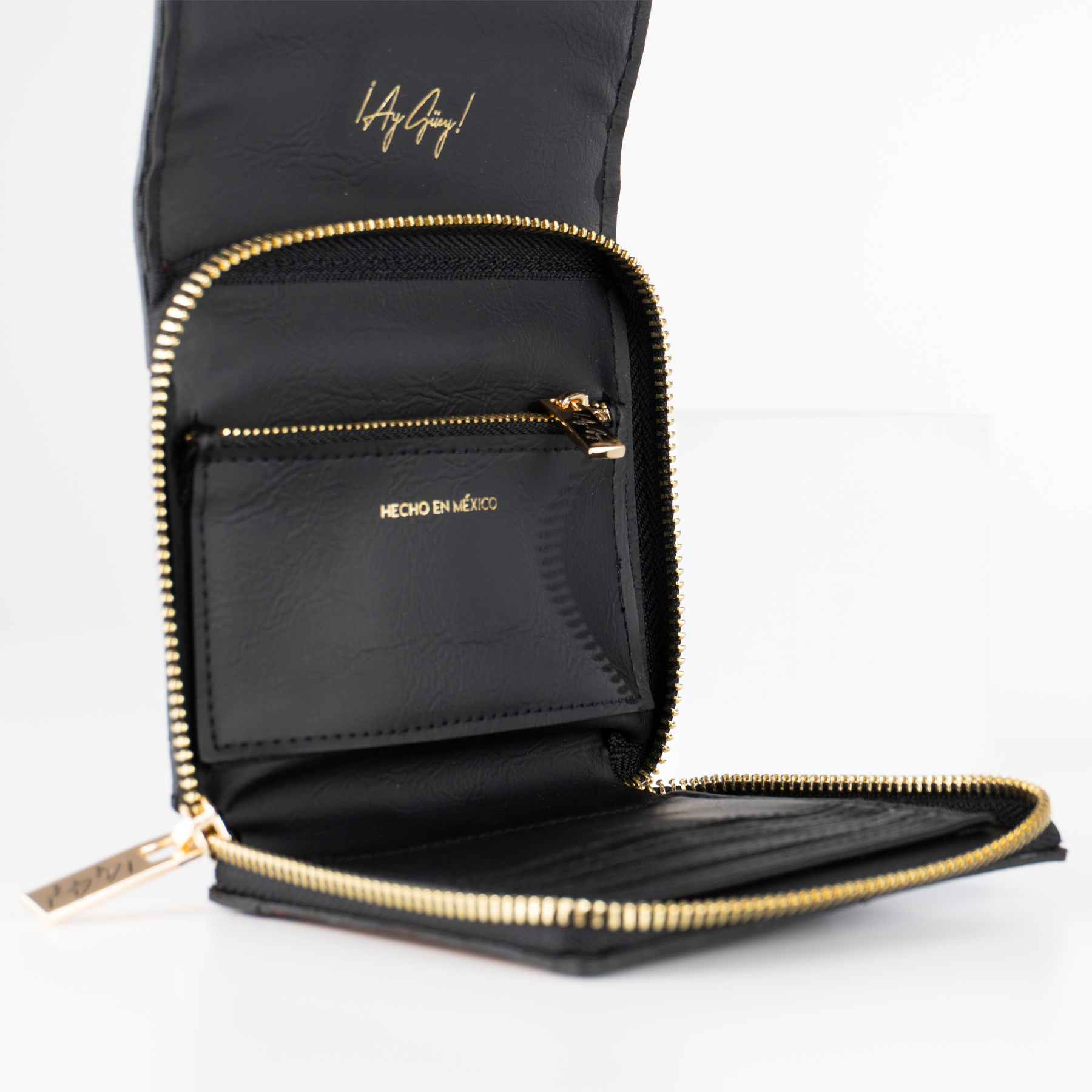 Monedero Modelo Petite - Colección YOLO