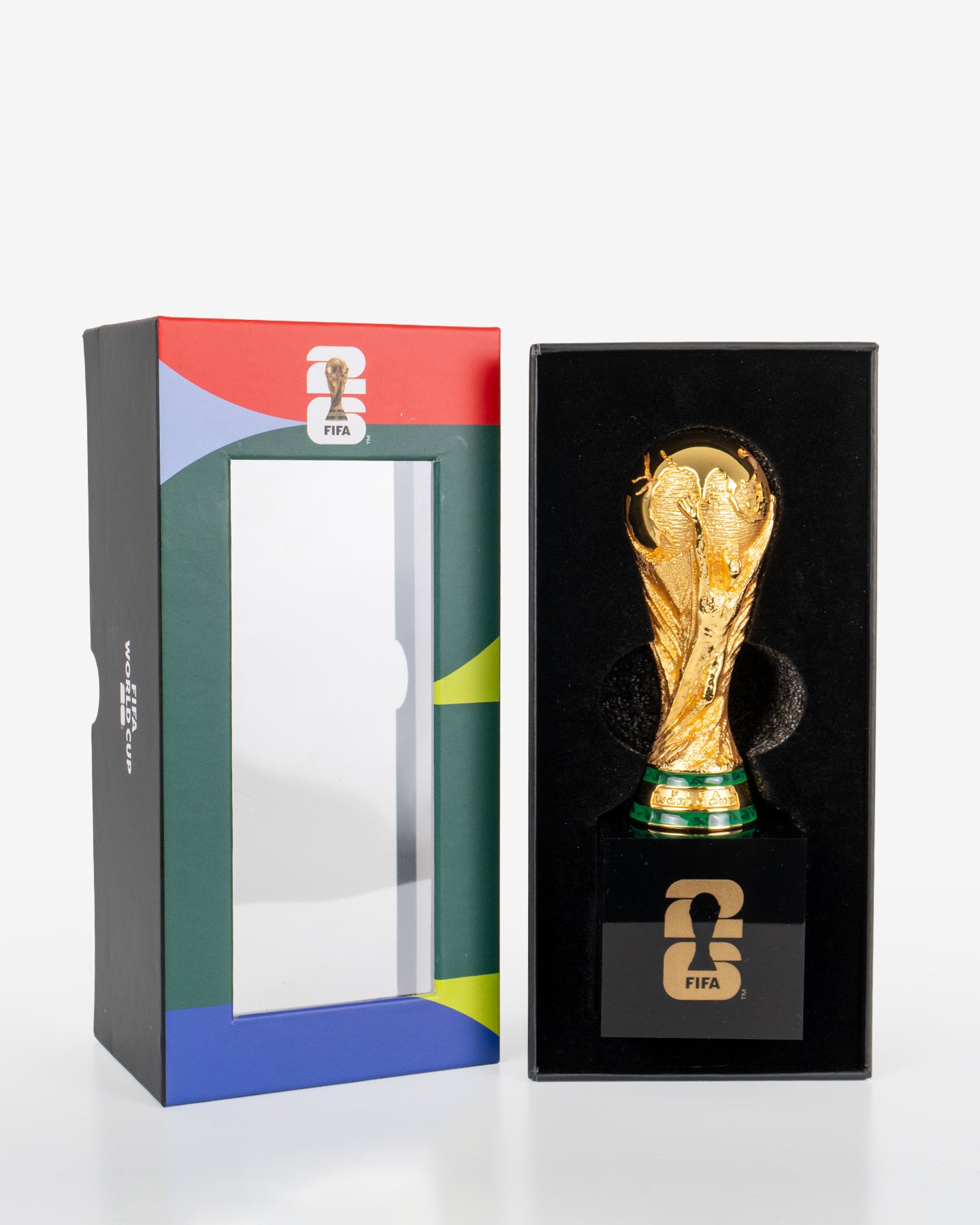 Replica de Trofeo Oficial FIFA World Cup 26™ 05