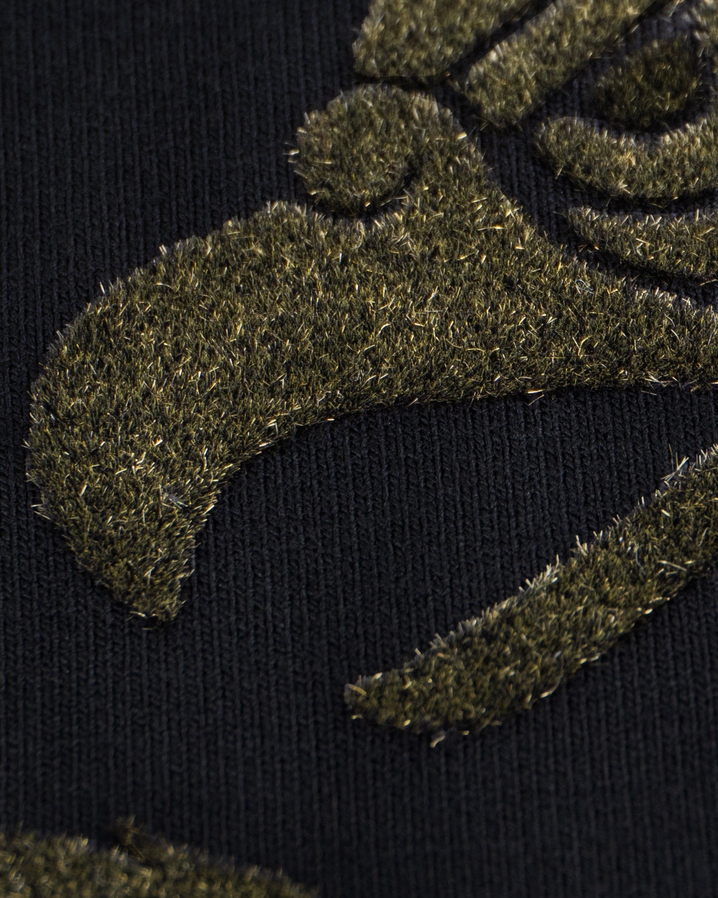 Playera El Origen Flock Tornasol Oro